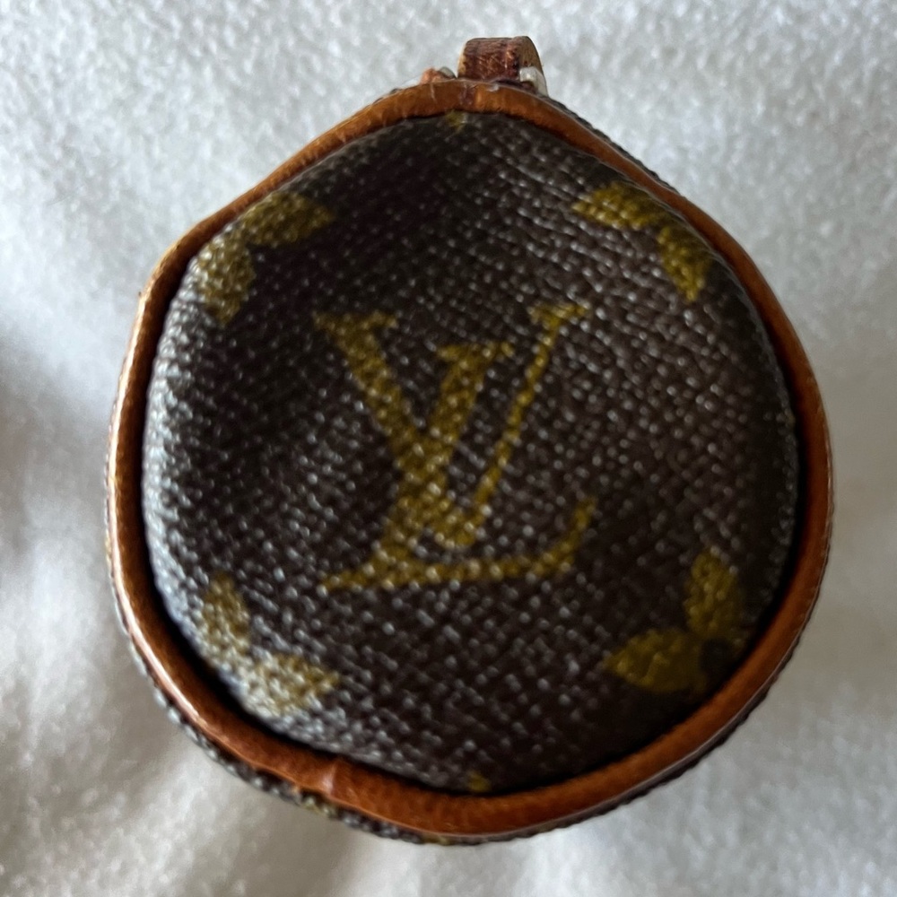 Authentic Louis Vuitton Monogram Vintage Mini Papillon - Picture 2 of 9